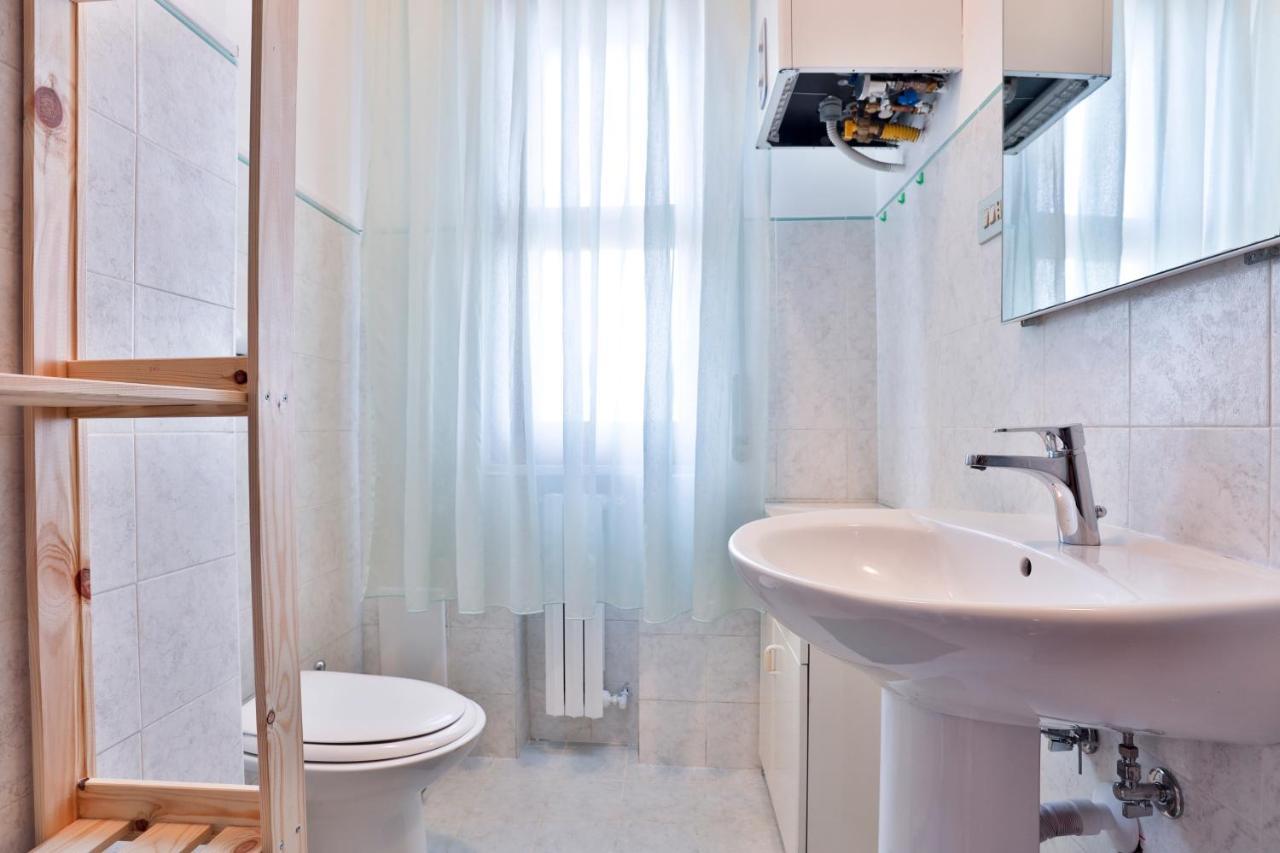 Salerno Irno Bright Apartment Exterior foto