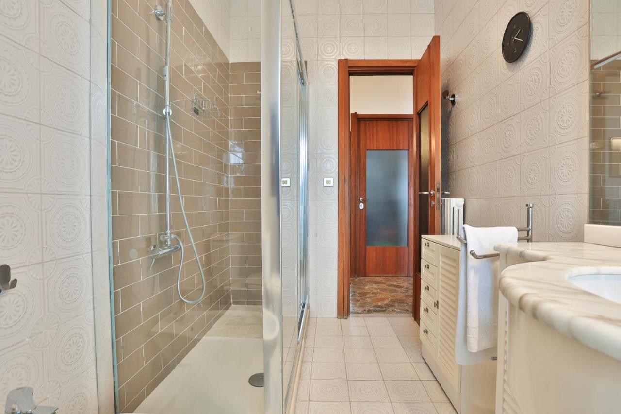 Salerno Irno Bright Apartment Exterior foto